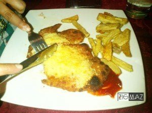 Hotel Venetur Alba Caracas, comida, pollo empanizado con papas fritas