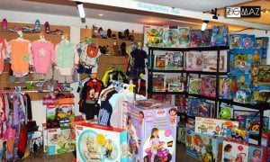 Ropa y juguetes para niños