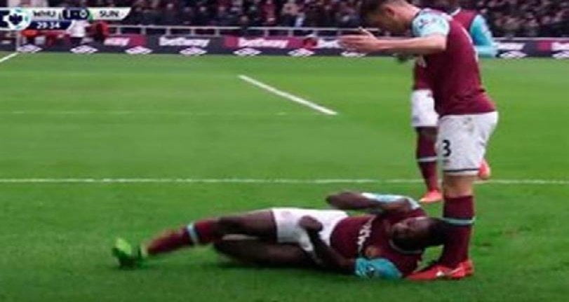 Michail Antonio celebró un gol a lo Homero Simpson