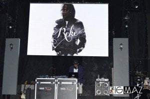 Tarima del Showcase de REKE en Circo Karakas