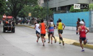 Corredores del Maratón CAF 2016 en Los Símbolos 11