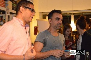 Asier Cazalis de Caramelos de Cianuro firmando autógrafos en la Librería Lugar Común 02