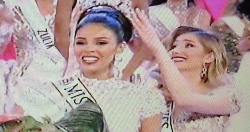 Miss Venezuela 2016 es Miss Monagas, Keysi Sayago, corona entregada por Mariam Habach