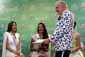 Osmel Sousa y finalistas del Miss Venezuela 2016