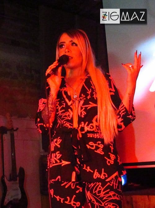 Fei 'Alienígena' en La Quinta Bar 05