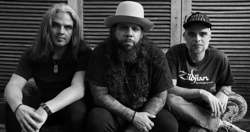 Zigmaz-Dirty Trizzy Misery Stupid People