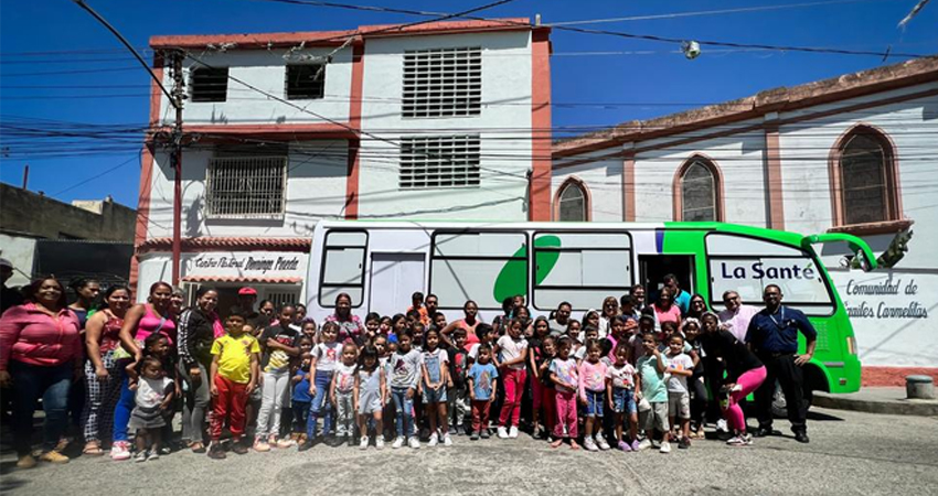 Unidad de Salud Movil La Sante 01