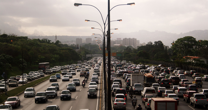 Vehículos en tráfico, Caracas