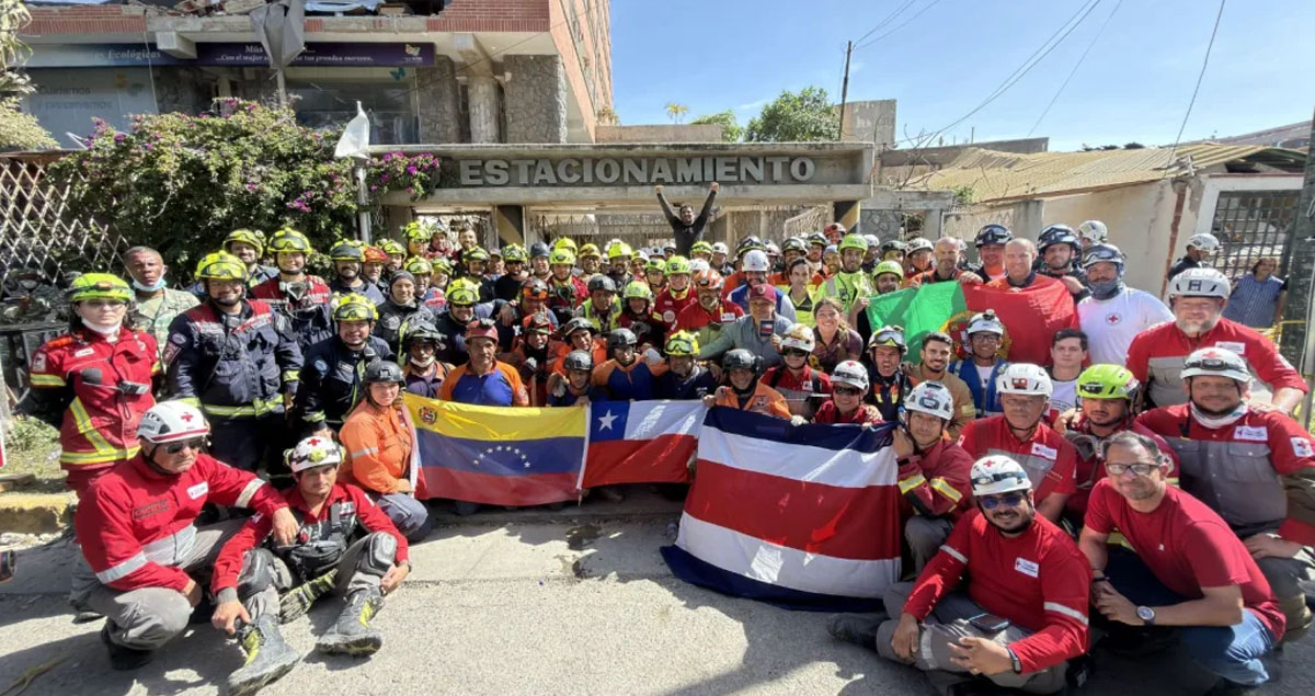 Especialistas que participaron en el rescate Hernán Gil